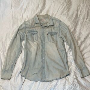 Levi’s pearl snap denim shirt